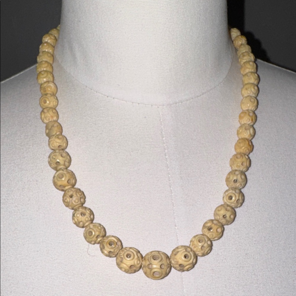 Vintage Hand Carved Beaded Necklace